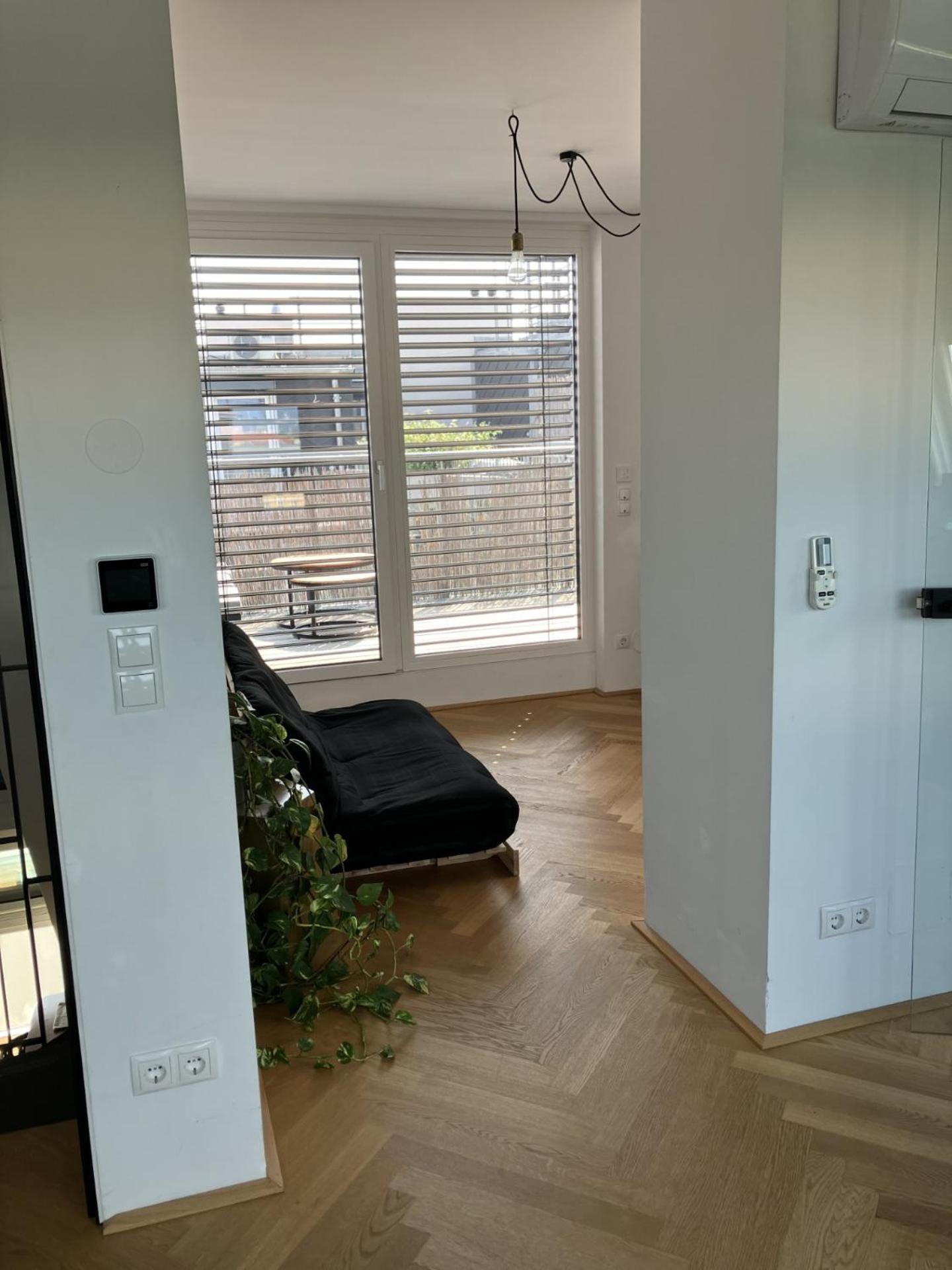 Blackriver Loft Mit Gratis Parkplatz Nahe Schoenbrunn Und U6 Wenen